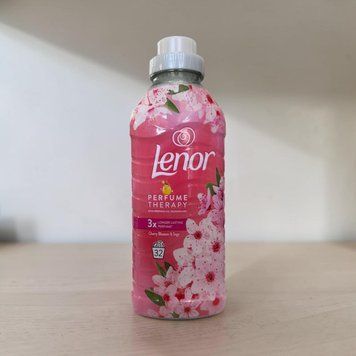 Концентрований кондиціонер для білизни Lenor Perfume Therapy Cherry Blossom & Sage 675 мл (32 прання) 012666 фото